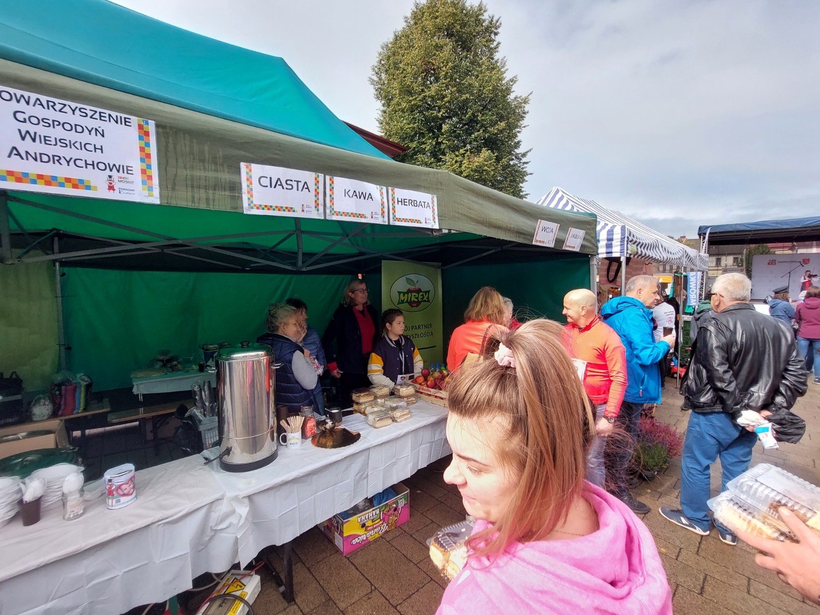 Uczestnicy X Biegu po serce Zbója. Andrychów