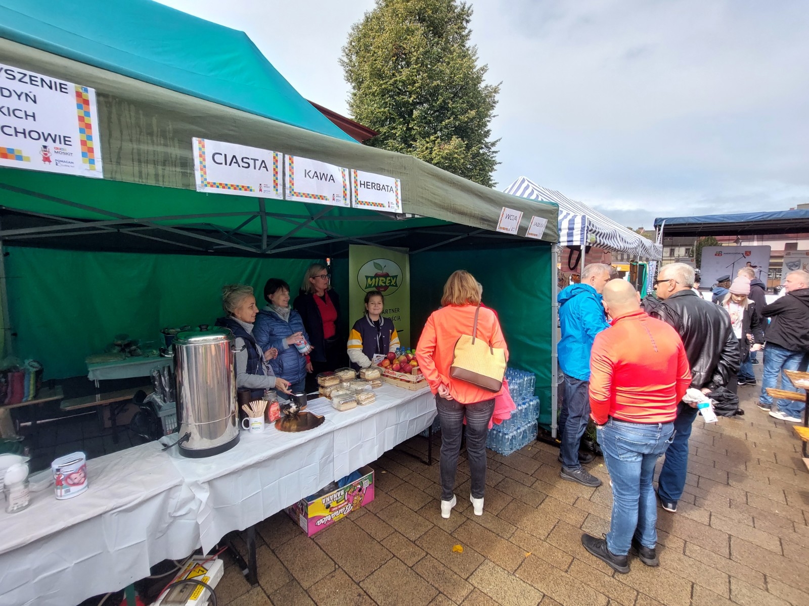 Uczestnicy X Biegu po serce Zbója. Andrychów