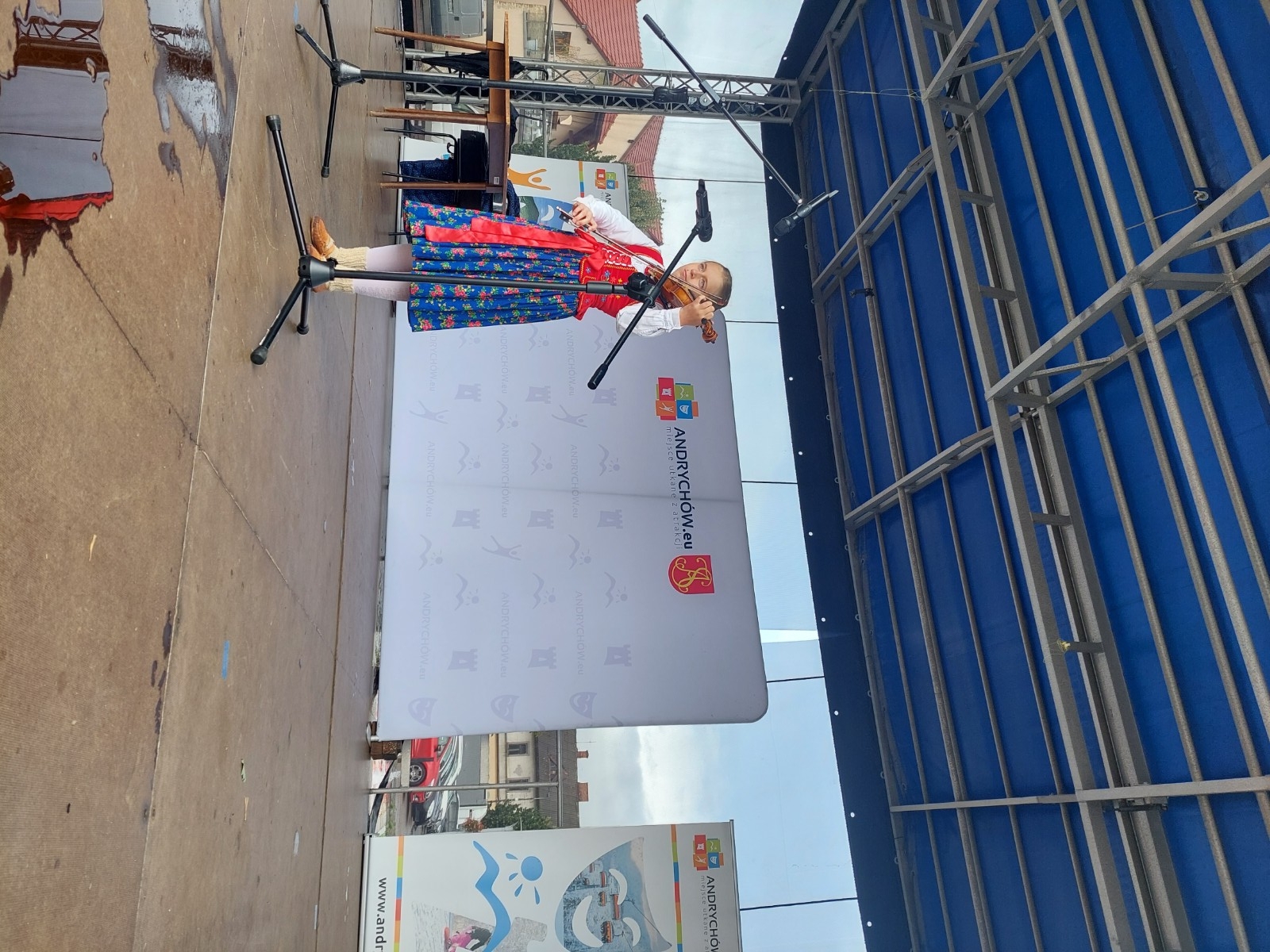 Uczestnicy X Biegu po serce Zbója. Andrychów