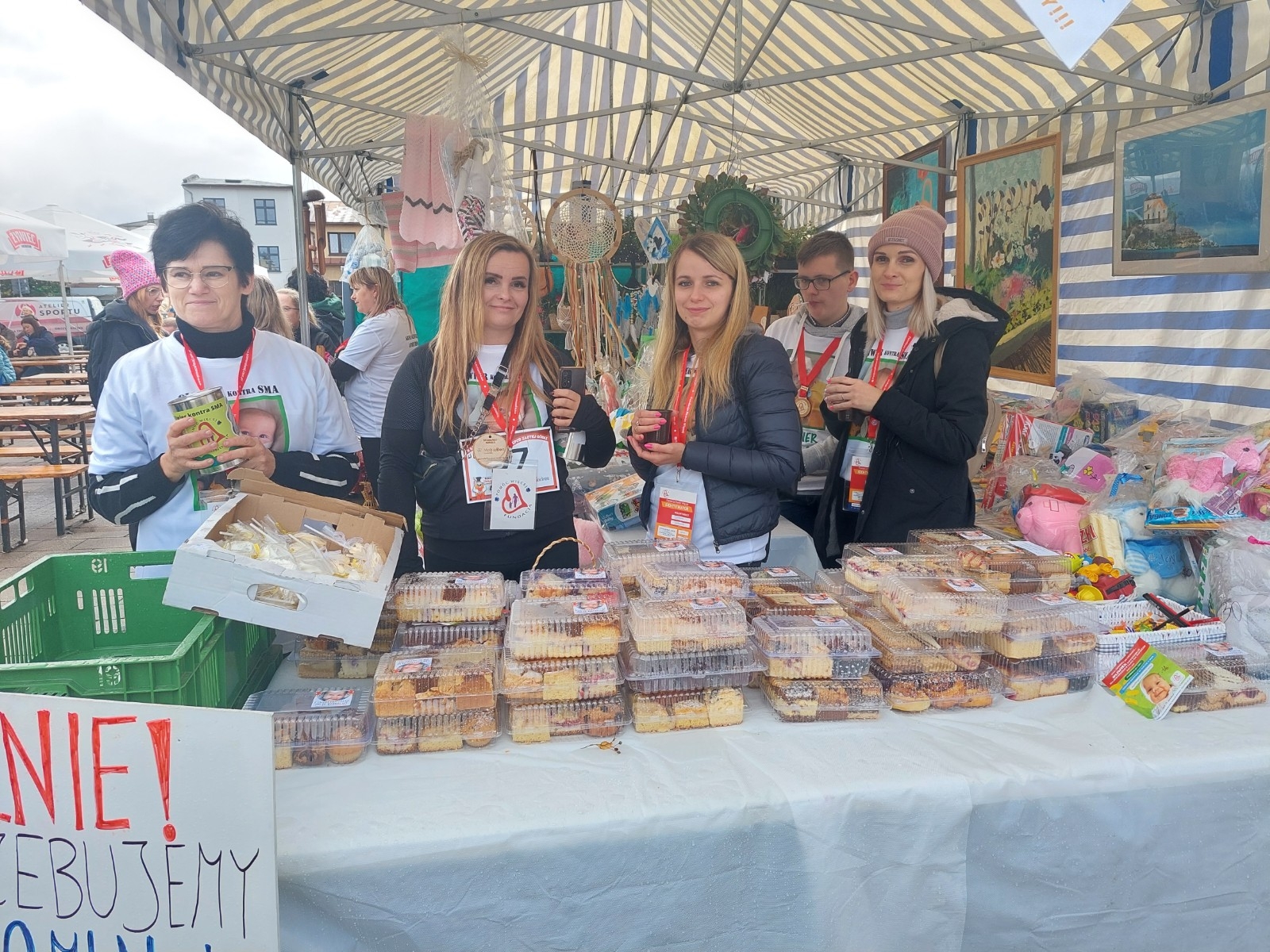 Uczestnicy X Biegu po serce Zbója. Andrychów