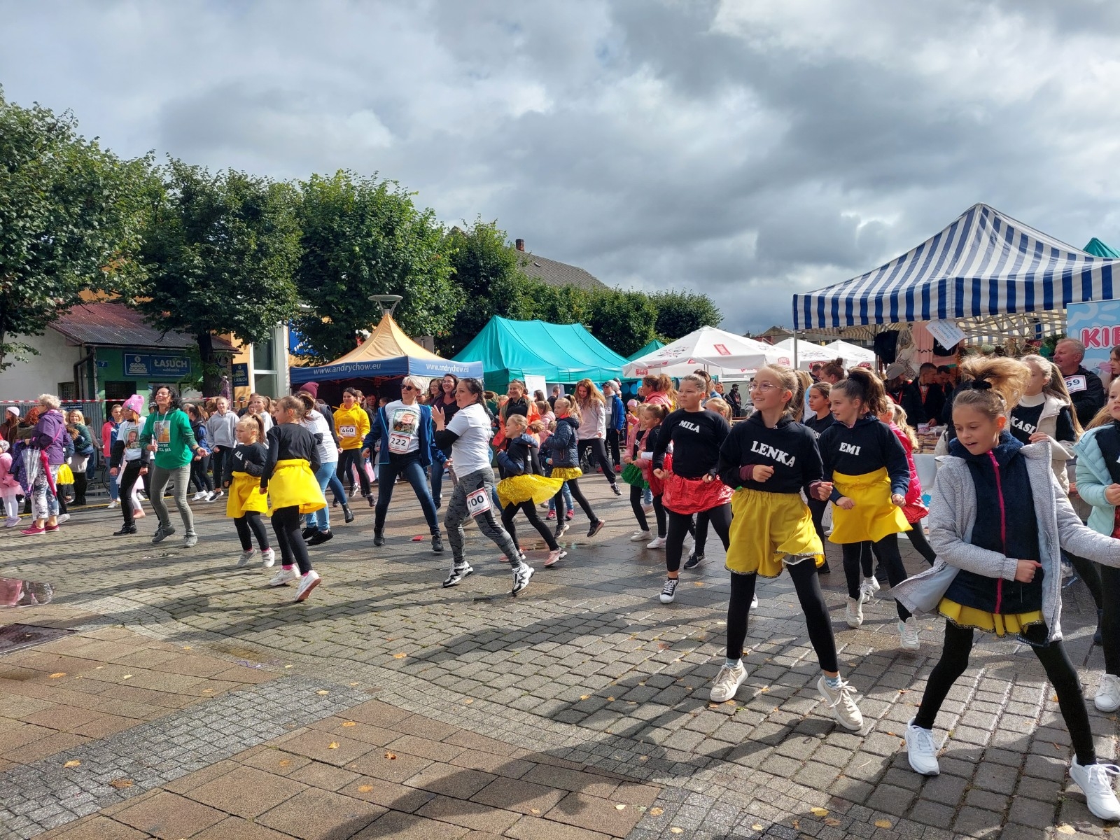 Uczestnicy X Biegu po serce Zbója. Andrychów