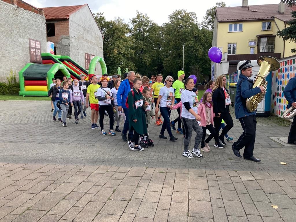 Uczestnicy X Biegu po serce Zbója. Andrychów