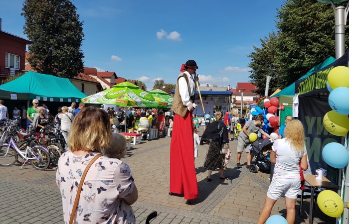 Bieg Zbója Uczestnicy oraz Zbój na szczudłach 