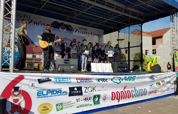 Bieg Zbója występy muzyczne na scenie