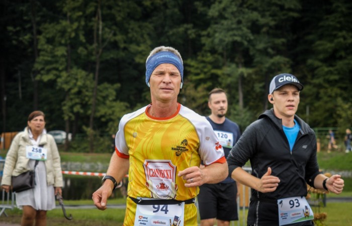 Uczestnicy Biegu po serce Zbója